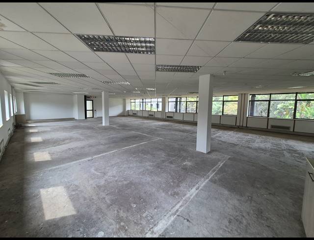 316M² OFFICE TO LET IN WOODMEAD